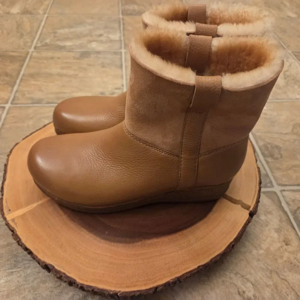 Dansko Mckenzie Leather Shearling Lined Boots Size EU 38 US 7.5 Tan Seasonal NEW